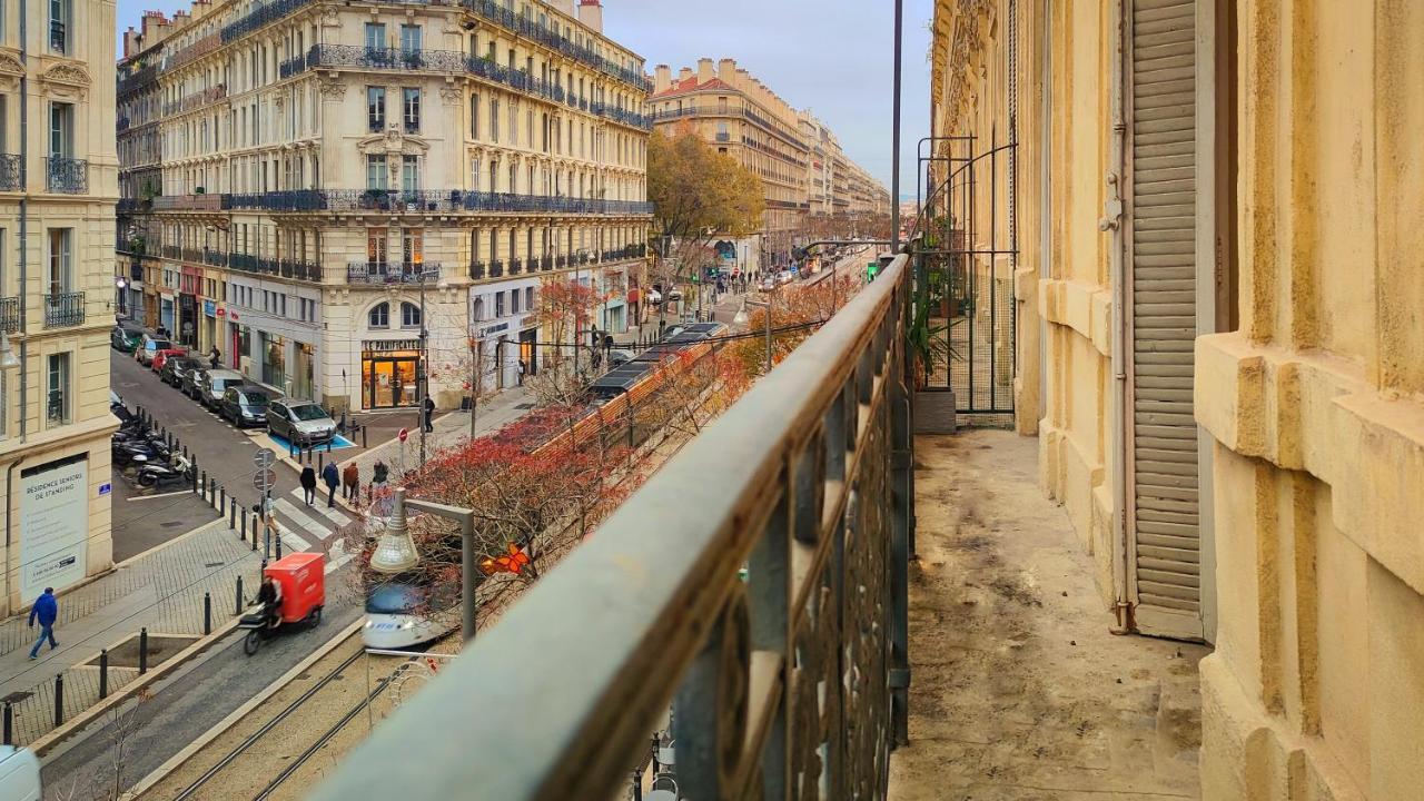 Appartemment Rue De La Republique, Joli Et Moderne Au Coeur Du Centre Marseilles Buitenkant foto